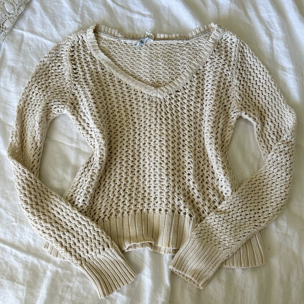 Aeropostale crochet open knit long sleeve